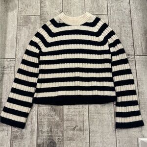 H&M - Size Medium Striped Navy and White Women's Sweater